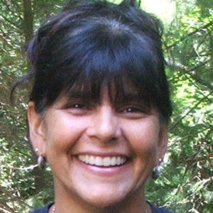 Meet your Posher, Joni